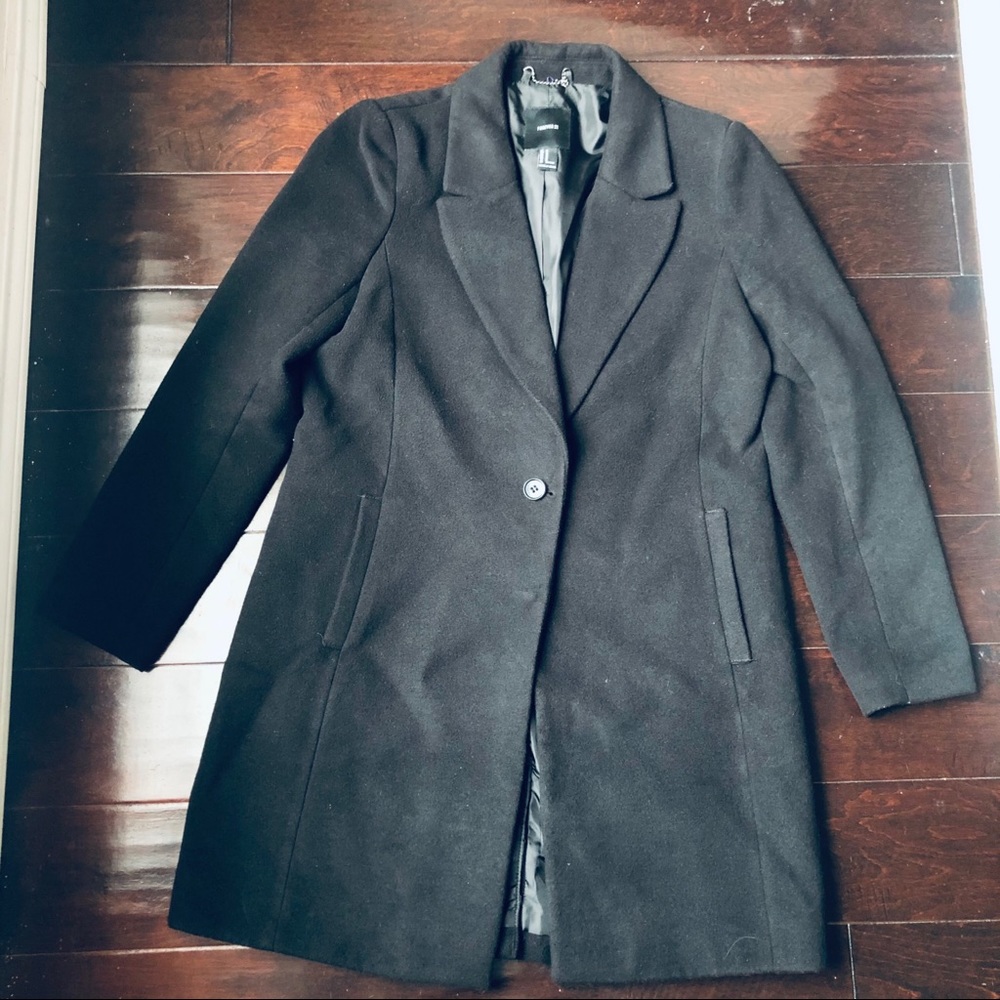Black elegant coat!